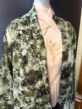 Long Open Front Duster Coat in Olive Green Marble Print